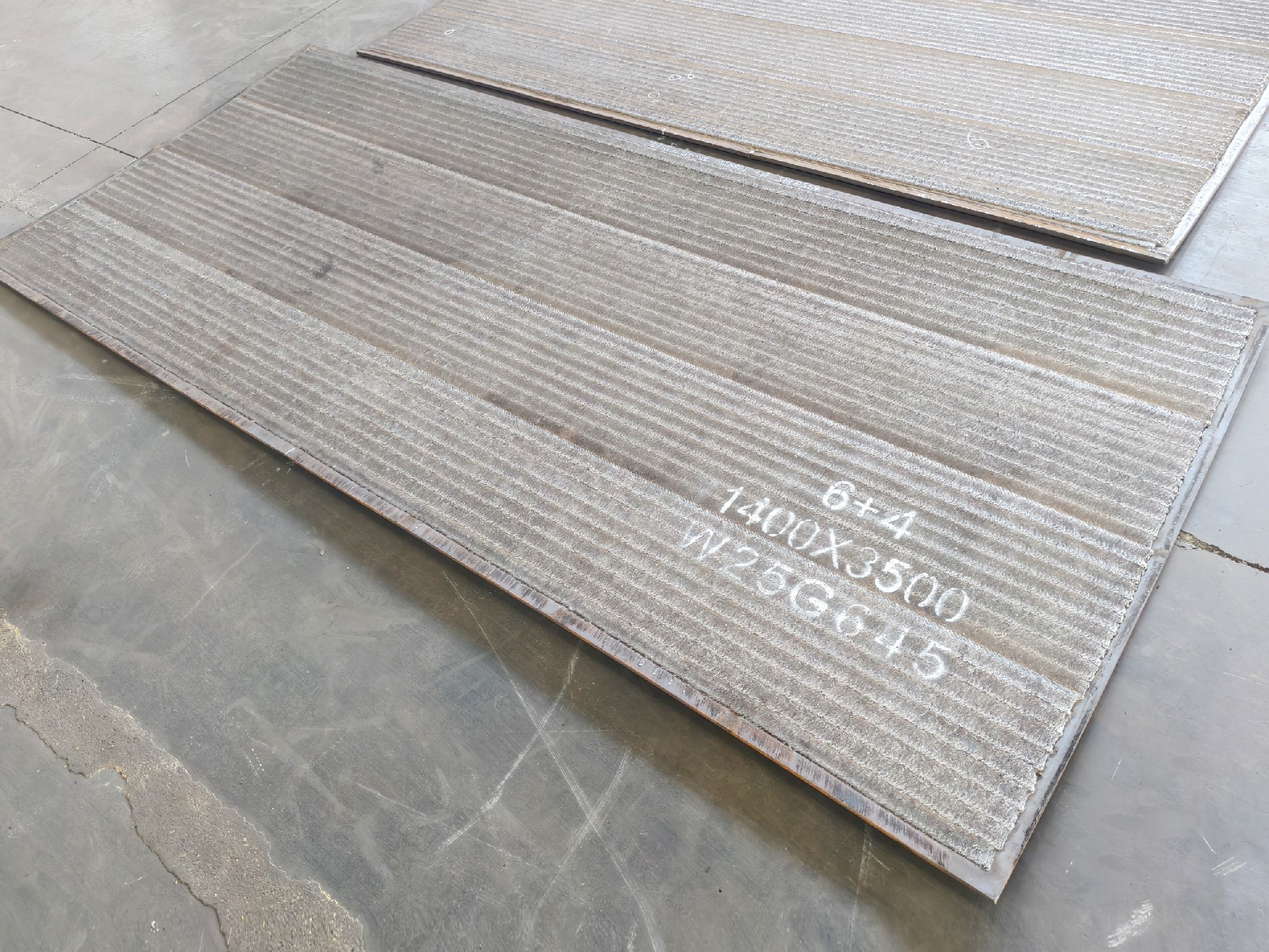 Chromium Carbide Overlay Plate 6+4